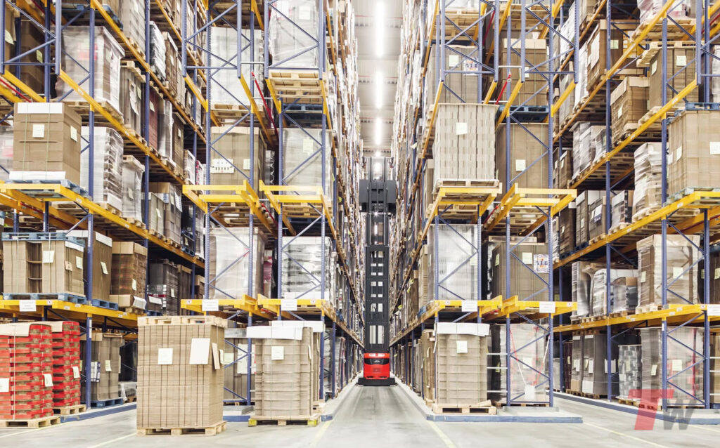 Smart Warehouse Navigation